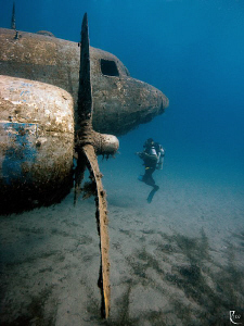 Airplane wreck in natural light ( no strobe ). Canon 40D,... by Rico Besserdich 